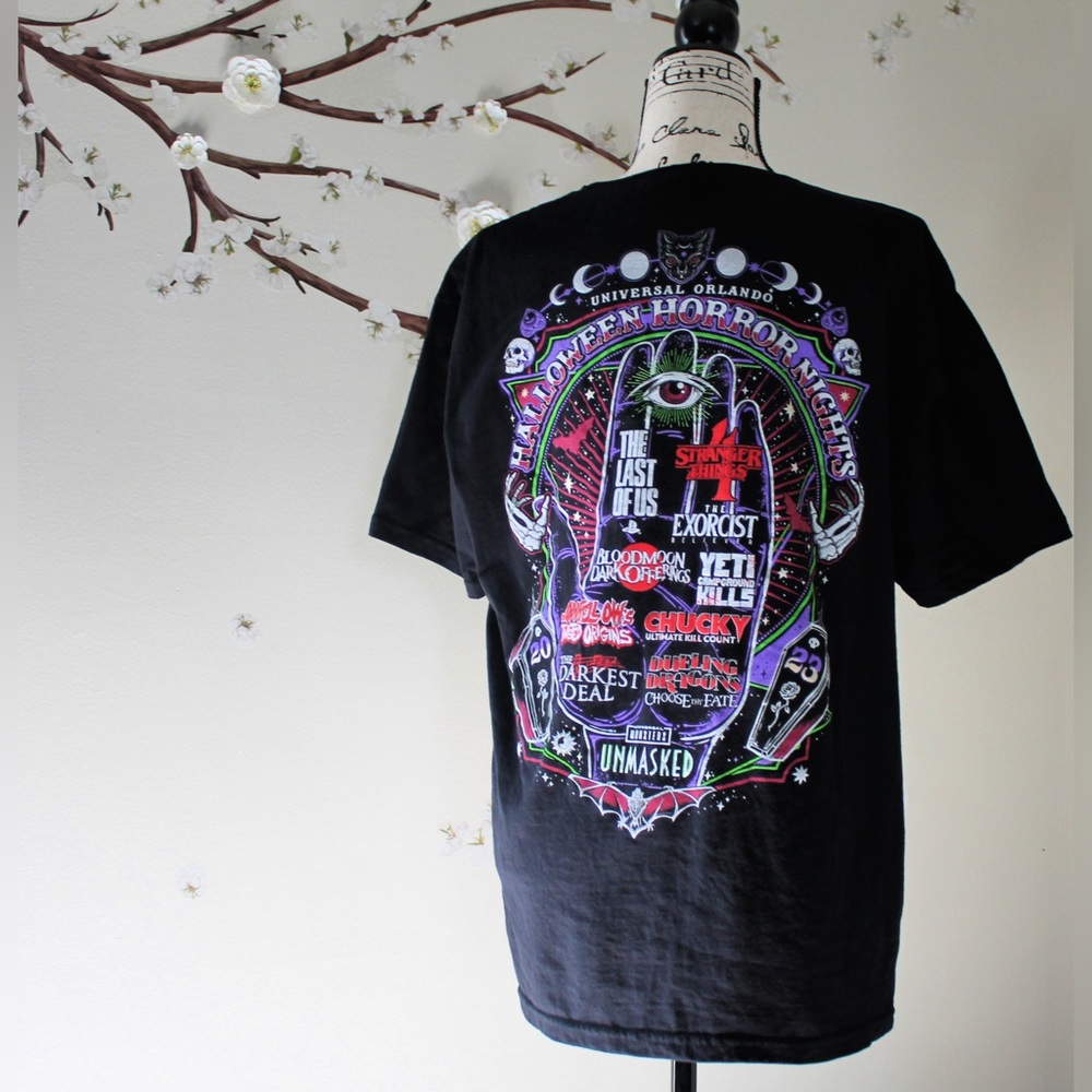 Universal Halloween Horror Nights T-shirt Men’s size Large 2023